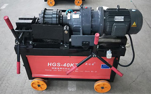 鋼筋滾絲機剝皮刀頭怎么調